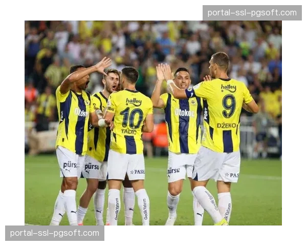 欧冠篮球：帕纳辛奈科斯末节逆转费内巴切